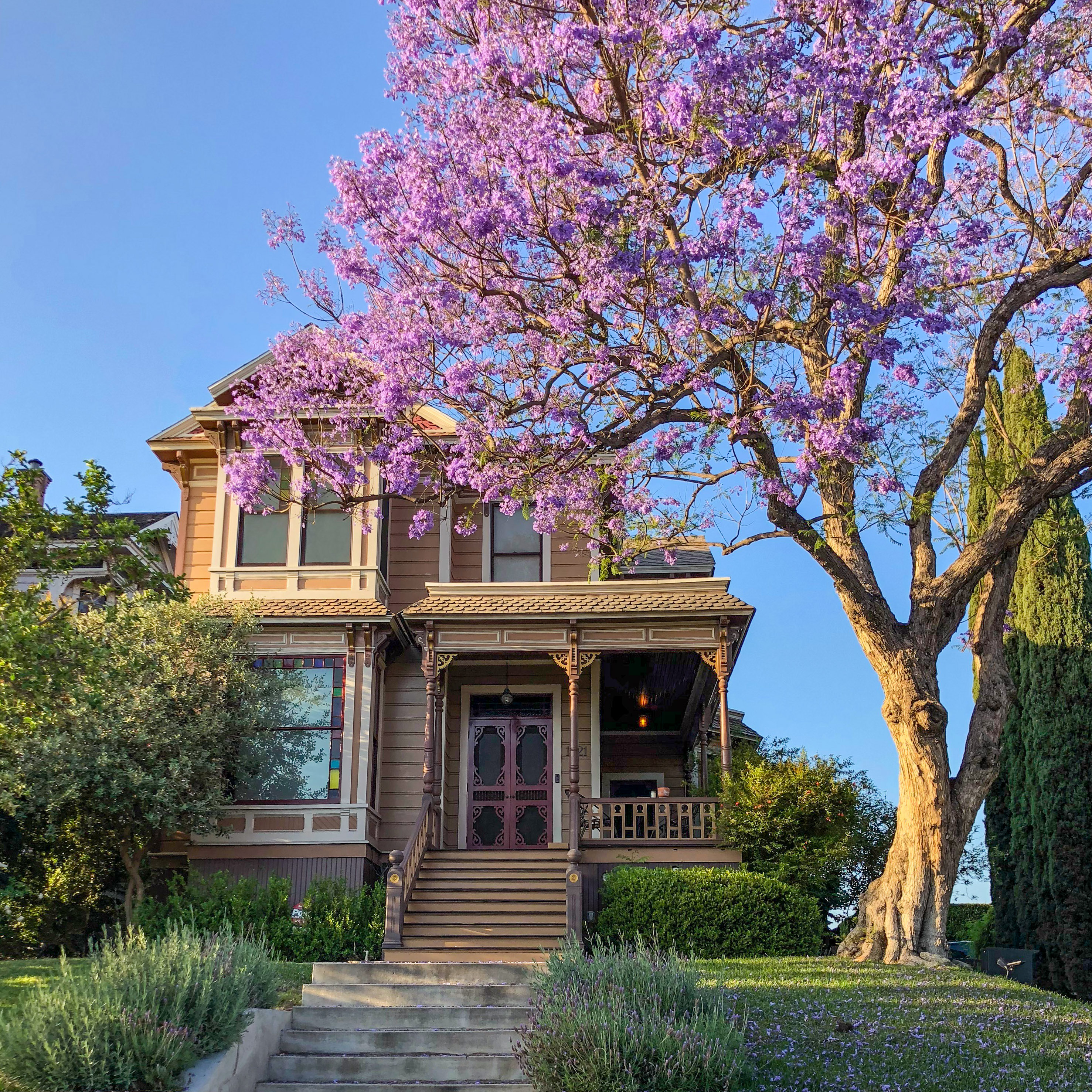 Angelino Heights Los Angeles California HilaryStyle