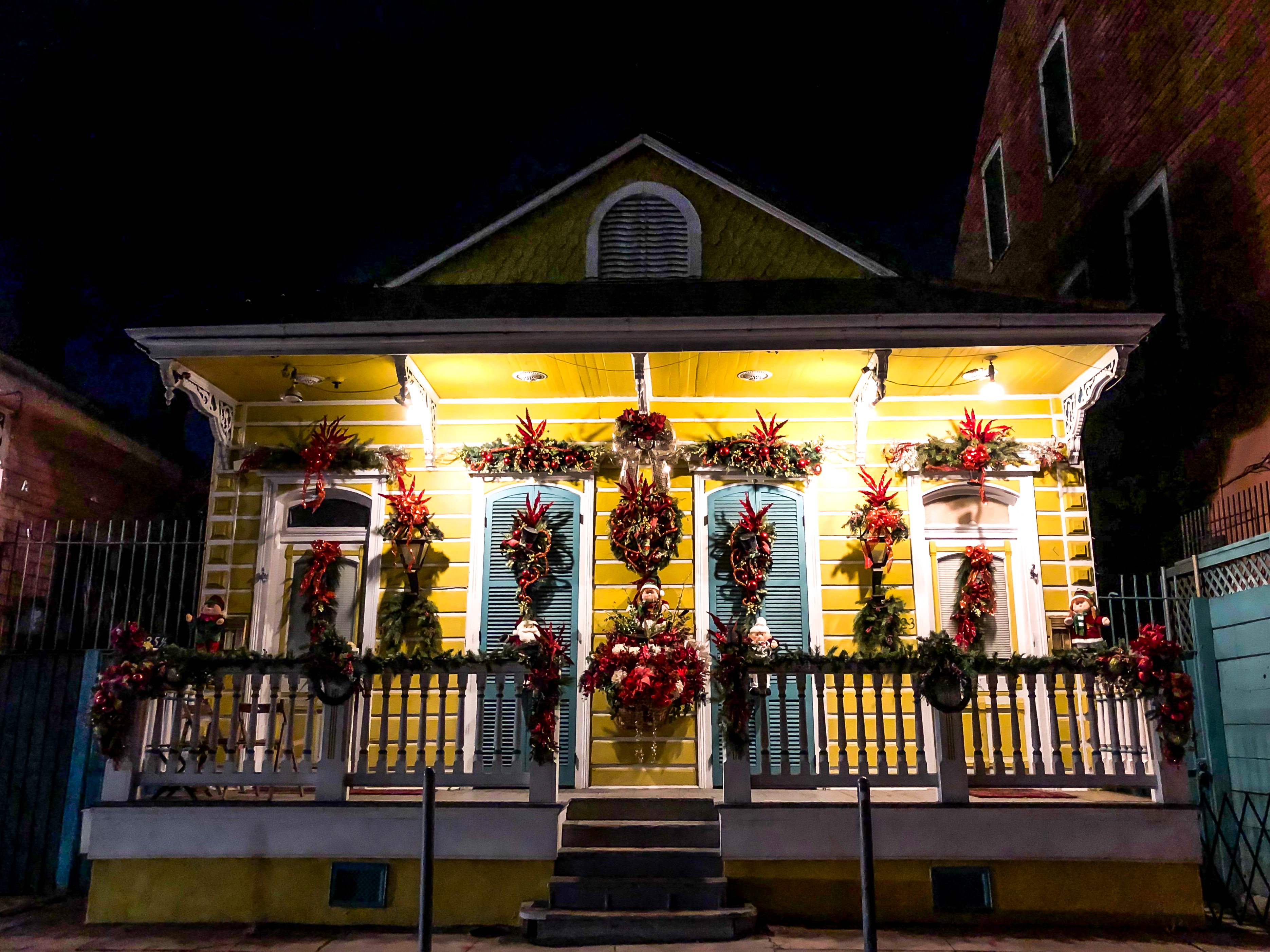 Festive House St. Anne Street New Orleans Louisiana HilaryStyle